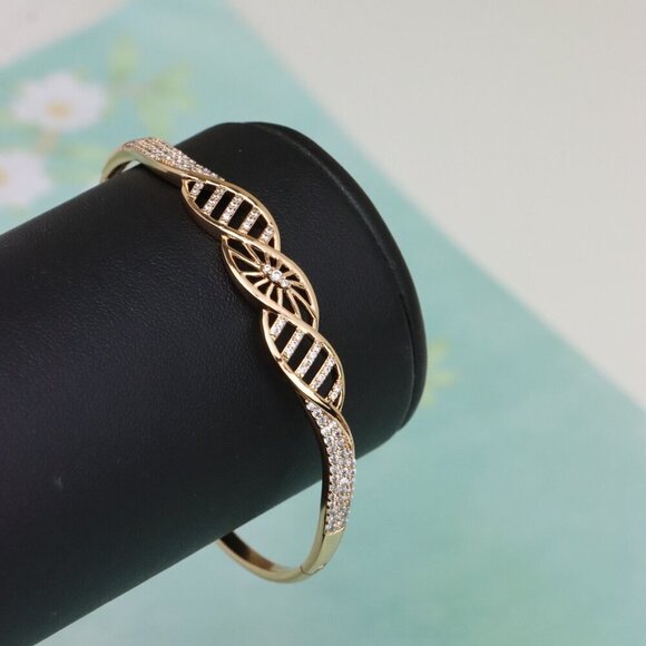 Rose Gold Twist Design CZ Bangle for Women, XPBL0529 - Picture 5 of 12